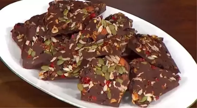 MasterChef chocolate rocky road tarifi! En güzel chocolate rocky road tarifi! Chocolate rocky road tarifi nasıl yapılır? Chocolate rocky road için mal