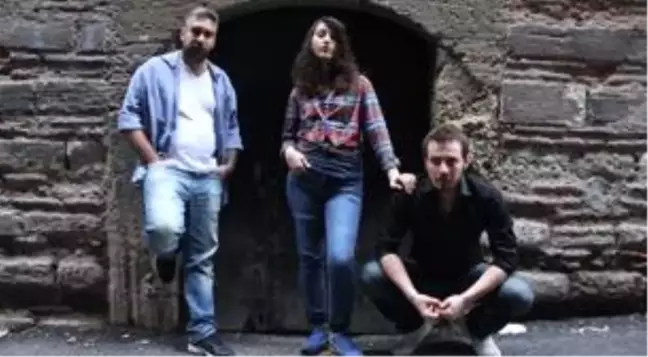 Yaşamak mı Zor; Çince mi ?