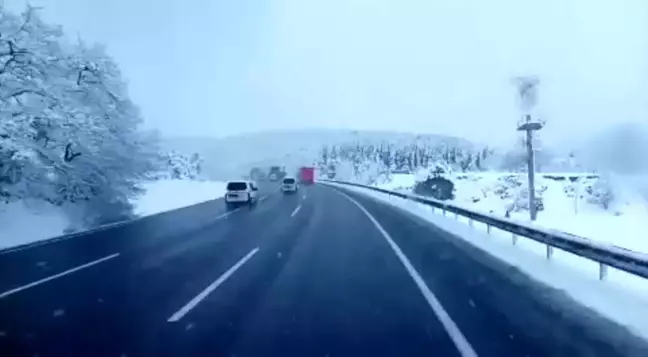 Bursa-Ankara Karayolunda Yoğun Kar Yağışı