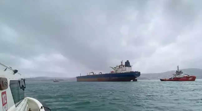 İstanbul Boğazı'nda Tanker Arızası, Gemi Trafiği Askıya Alındı