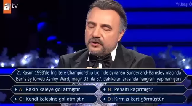 21 Kasım 1998'de İngiltere Championship Ligi'nde oynanan Sunderland-Barnsley maçında Barnsley forveti Ashley Ward, maçın 33. ila 37. dakikaları ....