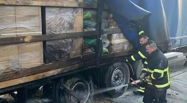 Babaeski'de Seyir Halindeki Tırda Yangın Çıktı