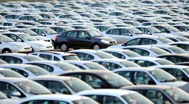 Geçen Yıl Satılan Her 4 Otomobilden 3'ü İthal