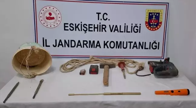 Eskişehir'de İzinsiz Kazı Yapan İki Şüpheli Gözaltına Alındı