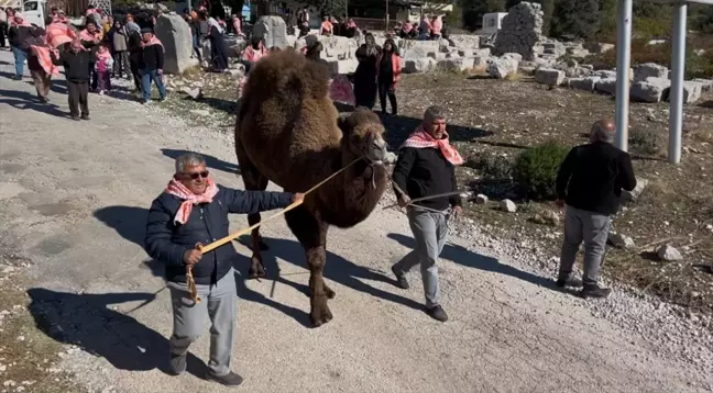 Kaş'ta Yörük Şenliği Coşkusu