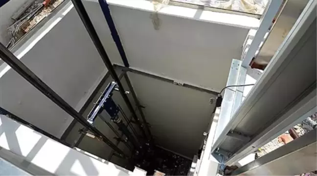 Samsun'da Yük Asansörü Düştü: 3 Yaralı