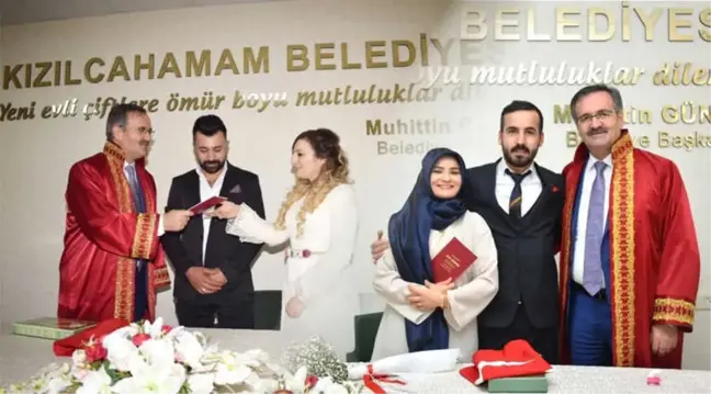 Evlenmek İçin 14 Şubat'ı Seçtiler