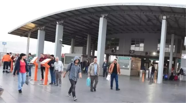 İzmir'de Ulaşımda Yüzde 50 İndirim Uygulaması Başladı