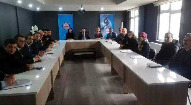 Alaçam'da bağımlılıkla mücadele toplantısı yapıldı