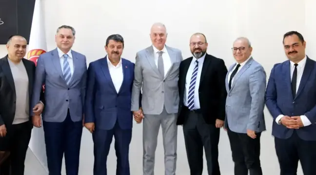 Kütahya Organize Sanayi Bölgesi Yönetim Kurulu, Kütahya İl Özel İdaresi İl Genel Meclis Başkanı Muammer ÖZCURA'yı tebrik etti