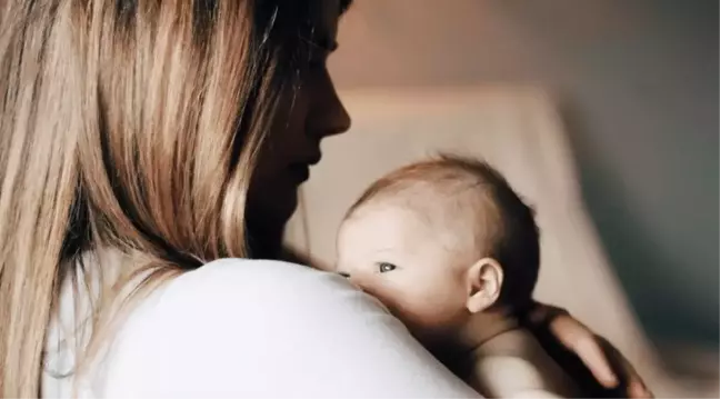 Postpartum (doğum sonrası) depresyon nedir?