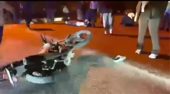 Denizli'de Motosiklet Kazasında 4 Kişi Yaralandı