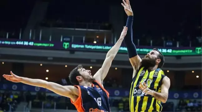 Euroleague'de Fenerbahçe Doğuş, Valencia Basket'i 79-66 Yendi