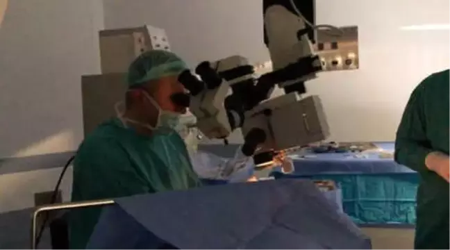 Doç.dr. Sertan Göktaş Kayseri'de İlk Kez Göz Tansiyonunu Dikişsiz Ameliyatla Tedavi Etti