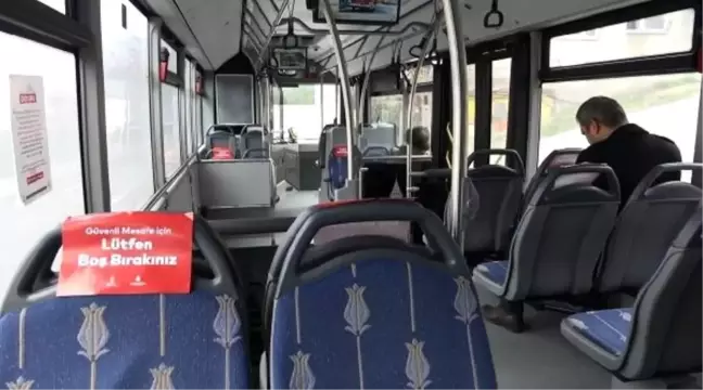 Otobüste koronavirüs önlemleri altında yolculuk