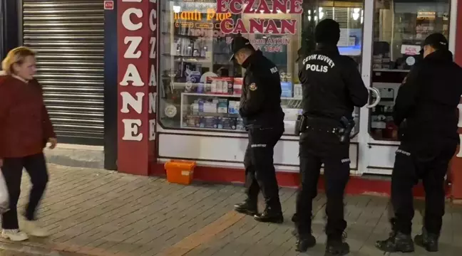 Bartın'da Eczane Önünde Bomba Paniği