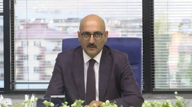 İpekyolu Kaymakamı ve Belediye Başkan Vekilli Aydın, görevine başladı.
