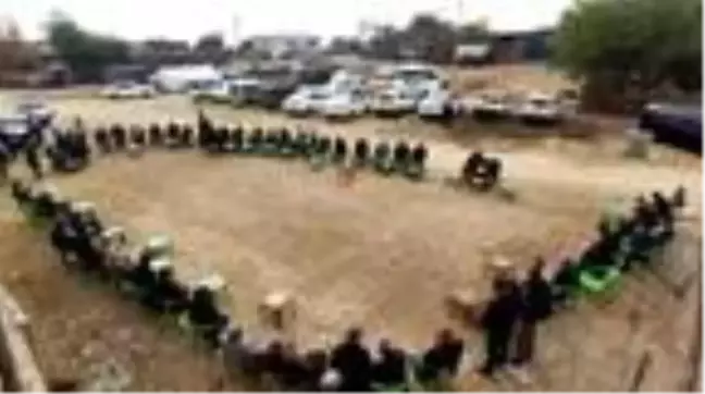 Diyarbakır'da husumetli iki aile törenle barıştı