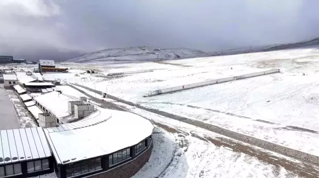 Erciyes Dağı'nda İlk Kar Yağışı