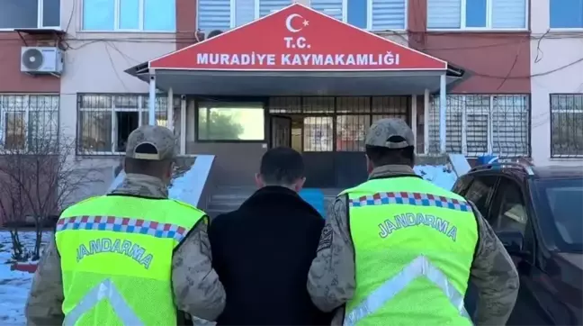 Muradiye'de Hırsızlık Suçundan Aranan Yabancı Uyruklu Şahıs Tutuklandı