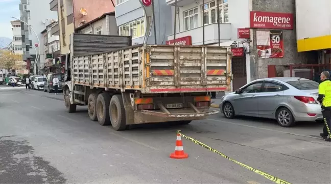 Karabük'te Kamyon Çarpması Sonucu Bir Kadın Hayatını Kaybetti