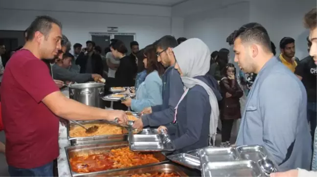 Demirci'de Ramazan Boyunca Günde Bin Kişiye İftar