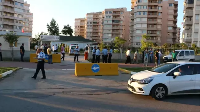 Dha Yurt - Antalya'da Esnaf Kavgası: 2 Yaralı