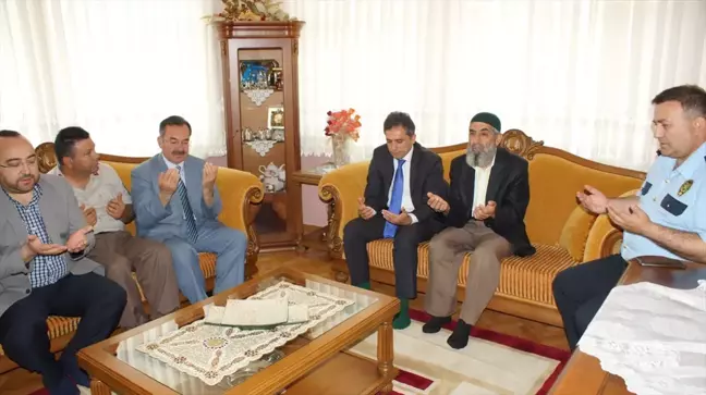 Kaymakam Çenet'ten Şehit Yakınlarına Ziyaret
