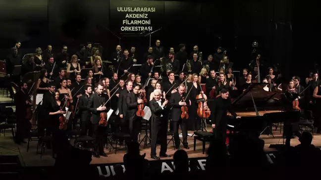 Dünyanın En İyi Şef ve Solistleri Antalya'da!