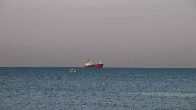 Sivriada Açıklarında Kuru Yük Gemisiyle Çarpışan Lpg Tankeri Küçükçekmece'ye Getirildi