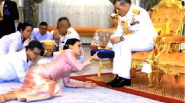 Vajiralongkorn kimdir? Tayland kralı kimdir? Tayland kralı kaç yaşında? Tayland kralı Vajiralongkorn hayatı ve biyografisi!