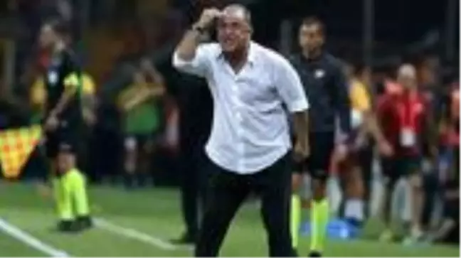 Fatih Terim, yabancı kuralı sonrası Süper Lig'in teknik direktörleriyle video konferans yöntemiyle toplantı yaptı