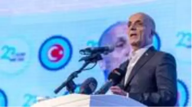 TÜRK-İŞ'ten esnek çalışma uyarısı: İşçi haklarını geriletmemeli