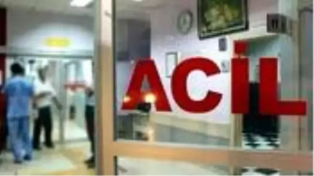 İş makinesinin altında kalan yaşlı adam feci şekilde can verdi