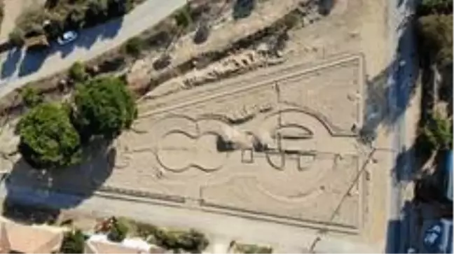 Esenköy Mahallesi'nde park ve meydan çalışması başladı