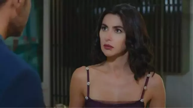 Nesrin Cavadzade'nin Yasak Elma dizisinden ayrıldığı iddası