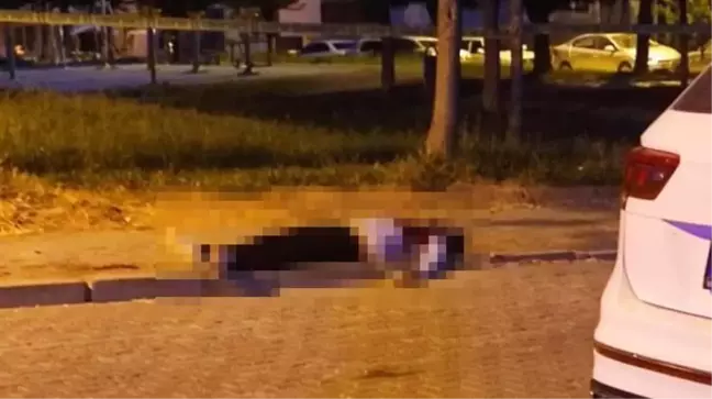 Eşi ile ilişkisi olduğunu iddia ettiği şahsı 7 bıçak darbesiyle öldürdü