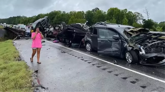 ABD'de katliam gibi zincirleme trafik kazası! Hayatını kaybeden 10 kişiden 9'u çocuk
