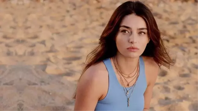 Oyuncu Ayça Ayşin Turan'ın babası hayatını kaybetti