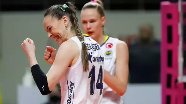 Fenerbahçe, Eczacıbaşı'nı rahat geçti! İşte Kupa Voley'de dev finalin adı