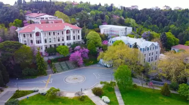 YKS'de ilk 1000'e giren öğrencilerden 773'ü Boğaziçili oldu