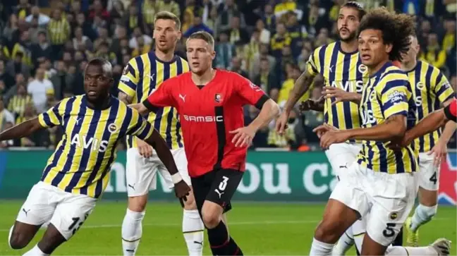 Oyuna devam edemedi! Fenerbahçe'nin bel kemiği Gustavo Henrique, Rennes maçında sakatlandı