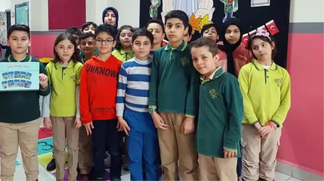 9 yaşındaki Yekta, kompozisyon ödülünü depremzede kardeşlerine hediye etti