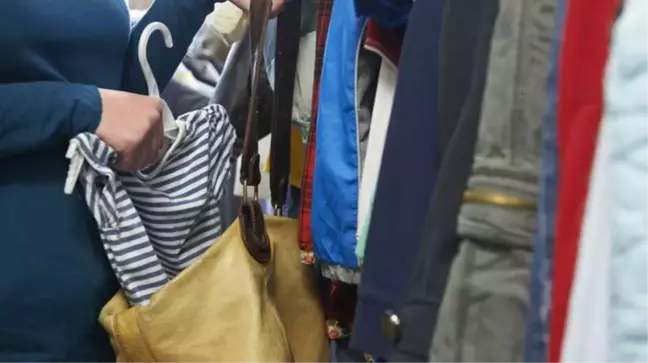 Ödeme yapmadan mağazadan ayrılmak isteyen oyuncu Sakine Haksever'e ilk celsede 1 yıl 8 ay hapis cezası verildi