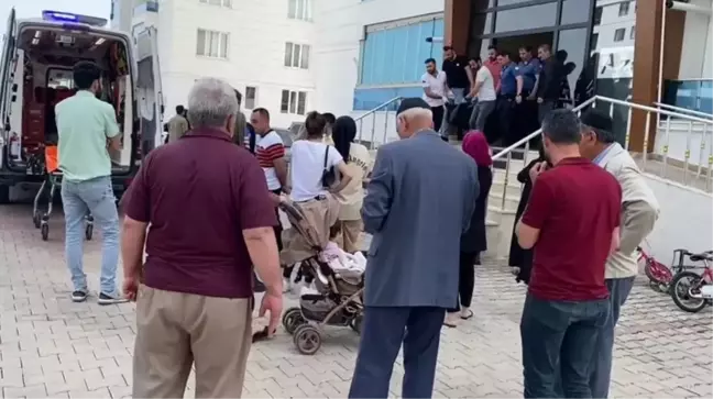 Apartman görevlisi, uyuyan eşini tabancayla vurarak öldürüp, intihar etti