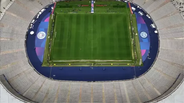 Şampiyonlar Ligi finalinin oynanacağı stadın hali Türk futbolseverleri ayaklandırdı: Dünyaya rezil olduk