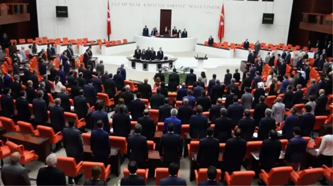 Yalnızca 4 isim iade etti! 310 vekil hak etmedikleri 149'ar bin lirayı çatır çatır harcadı