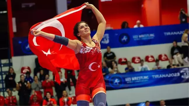 Milli güreşçi Nesrin Baş üst üste 2. kez dünya şampiyonu oldu