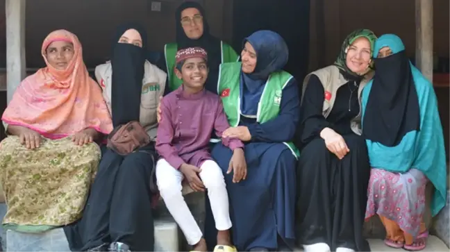 İHH, Türkiye dahil 27 ülkede Yetim Dayanışma Günleri kapsamında yetim çocuklar ve aileleriyle buluştu