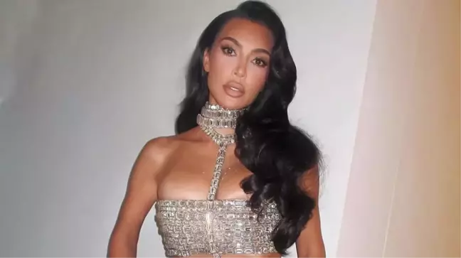 Kim Kardashian'dan skandal hareket! Çocuklarını, Gazze'deki masumlar gibi giydirdi